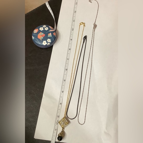 Heidi Daus Gold, Silver, and Black Art Deco Style Pendant. - Picture 6 of 6